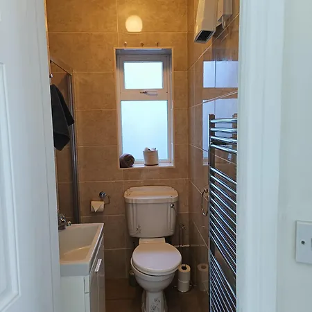 An Teach Beag 2 Bed Flat * גורי