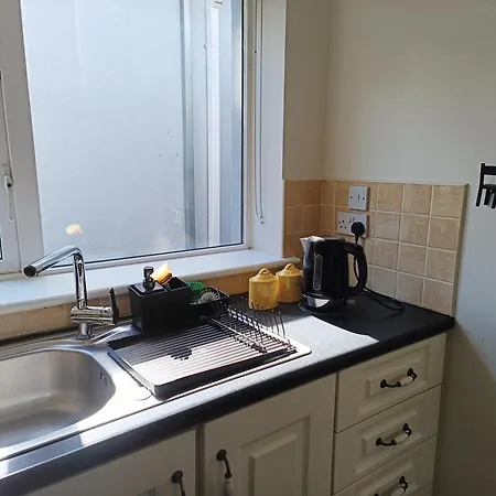 An Teach Beag 2 Bed Flat גורי