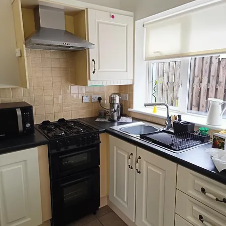 An Teach Beag 2 Bed Flat גורי