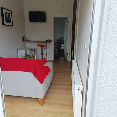 An Teach Beag 2 Bed Flat * גורי