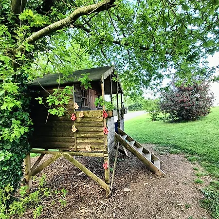 An Teach Beag 2 Bed Flat