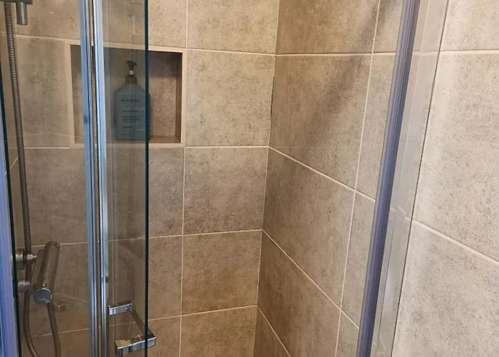 An Teach Beag 2 Bed Flat *